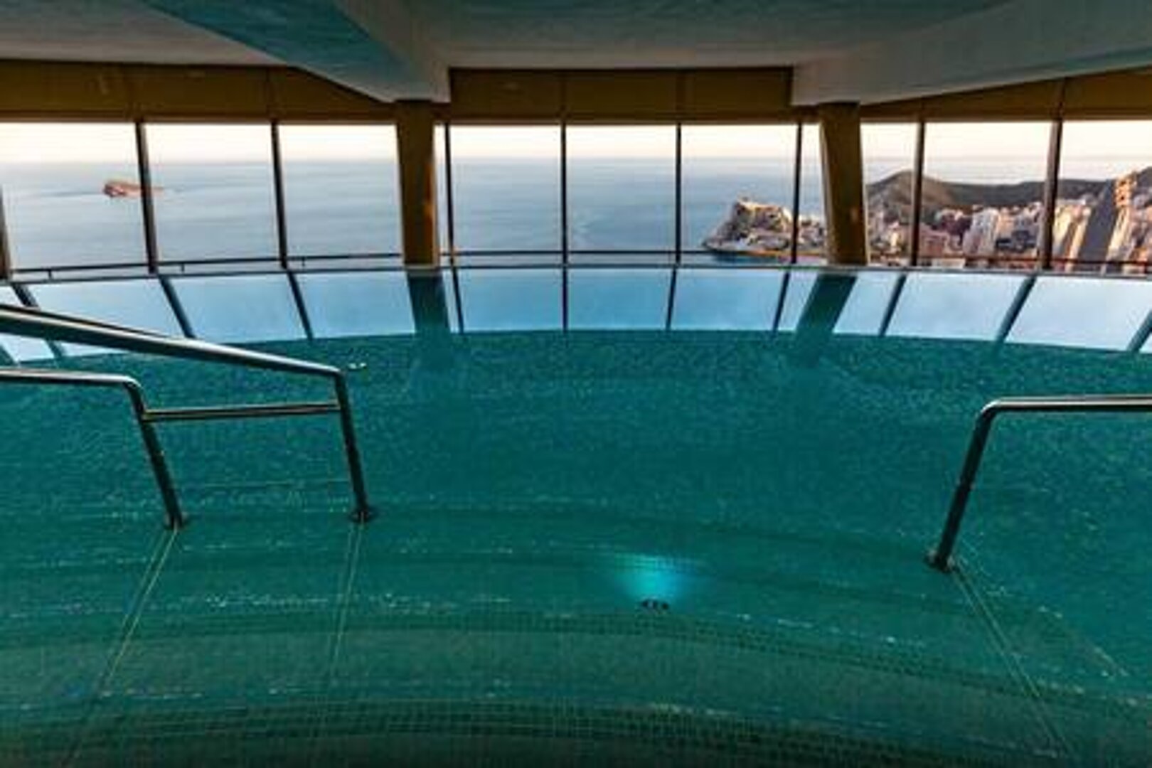 Michal Niewinsi - 19